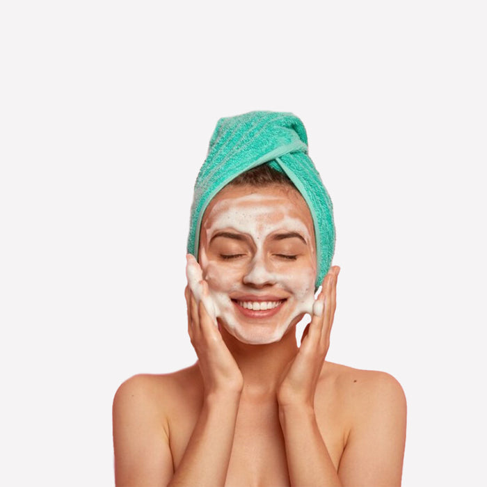 Exfoliantes Faciales Dermatológicos y Limpieza | AureaDermaStore - 87f6f8-f3